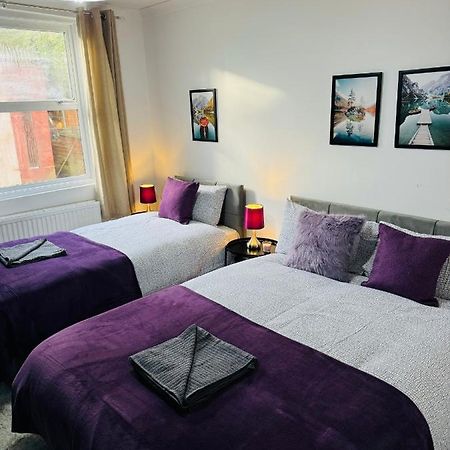 2 Bedrooms House Near Central London Exterior photo